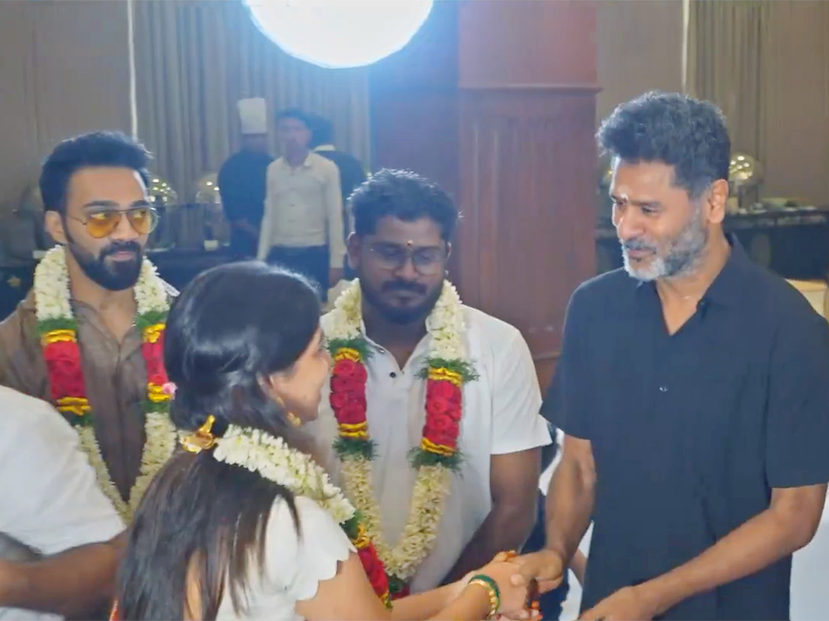  'కోర్ట్' హీరోయిన్ శ్రీదేవికి గోల్డెన్ ఛాన్స్ (ఫొటోలు) 
